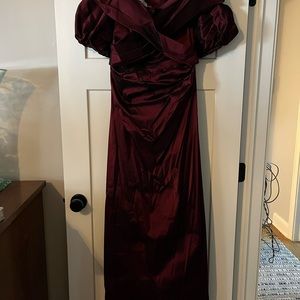 Women’s Gown New with tags